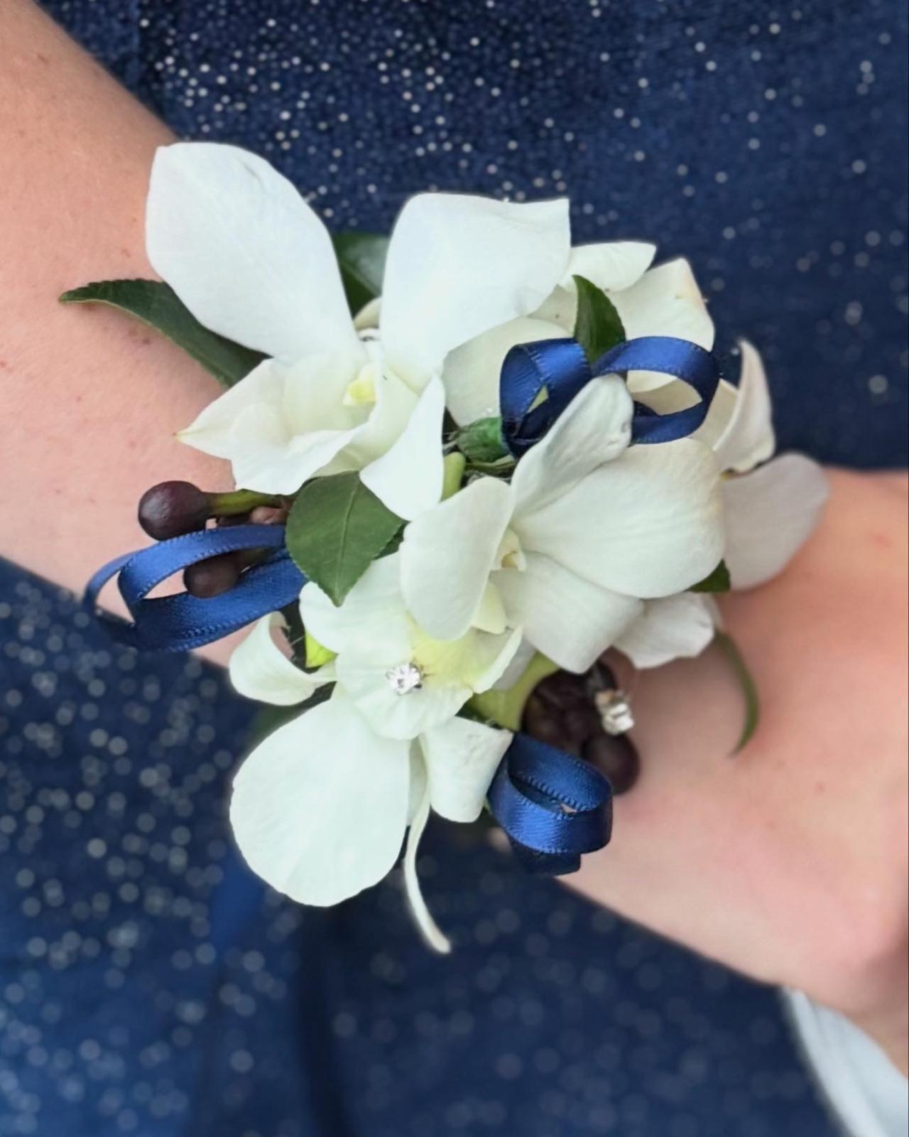 Category A corsage 3